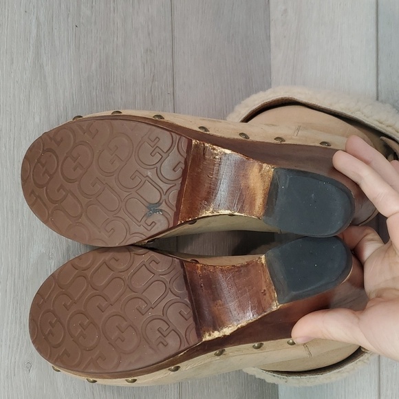 Ugg Australia Women Sheepskin Ankle Wood Wedge Boots shoes sz 7 - Picture 12 of 13